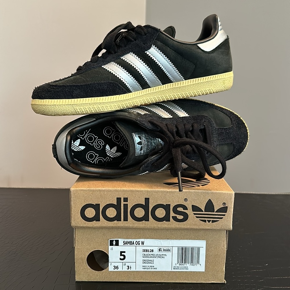 NIB Adidas Samba OG BLACK WITH SILVER Sz. 5.5 US 3.5 UK